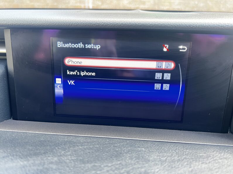 Lexus IS 2.5 300h Advance E-CVT Euro 6 (s/s) 4dr