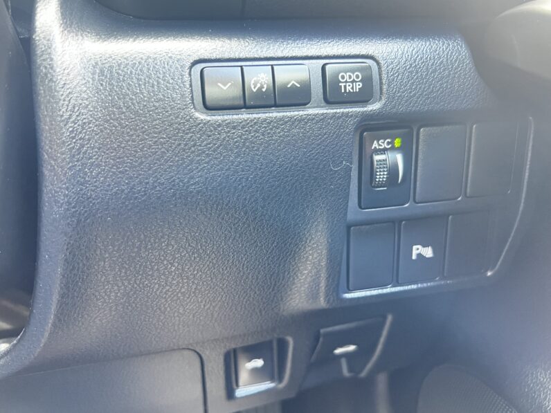 Lexus IS 2.5 300h Advance E-CVT Euro 6 (s/s) 4dr