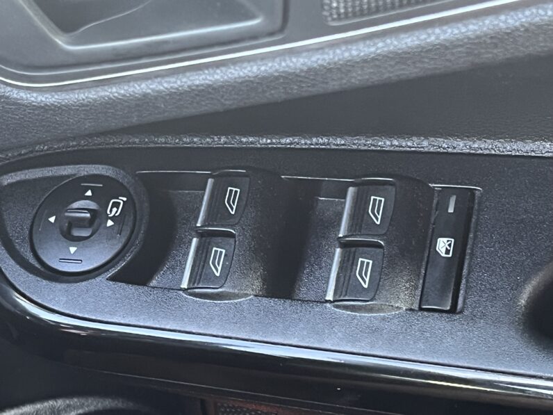 Ford B-Max 1.6 Titanium Powershift Euro 5 5dr, LG15ENP