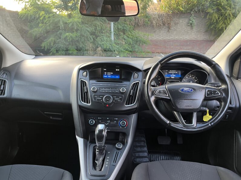 Ford Focus 1.6 Zetec Powershift Euro 6 5dr GX65VAM