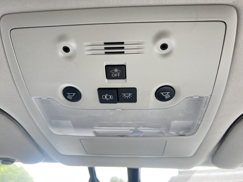 Lexus IS 2.5 300h Advance E-CVT Euro 6 (s/s) 4dr