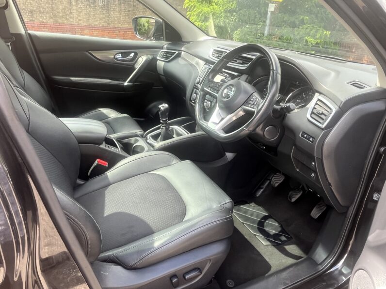 Nissan Qashqai 1.2 DIG-T Tekna Euro 6 (s/s) 5dr BJ68VYF