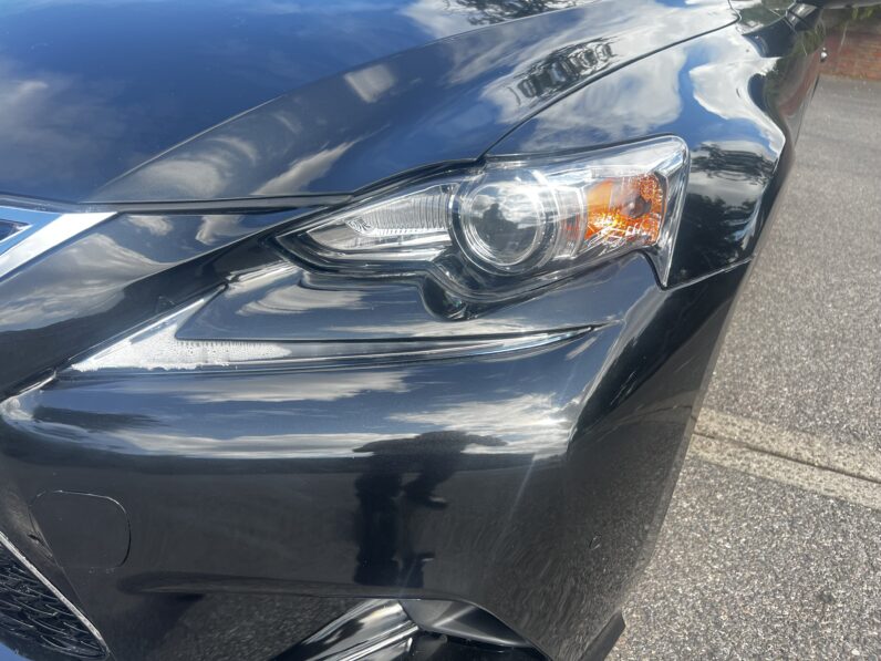 Lexus IS 2.5 300h Advance E-CVT Euro 6 (s/s) 4dr