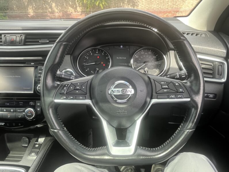 Nissan Qashqai 1.2 DIG-T Tekna Euro 6 (s/s) 5dr BJ68VYF