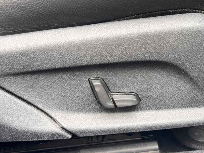 Mercedes-Benz E Class 2.0 E220d SE G-Tronic+ Euro 6 (s/s) 4dr KP67FNU