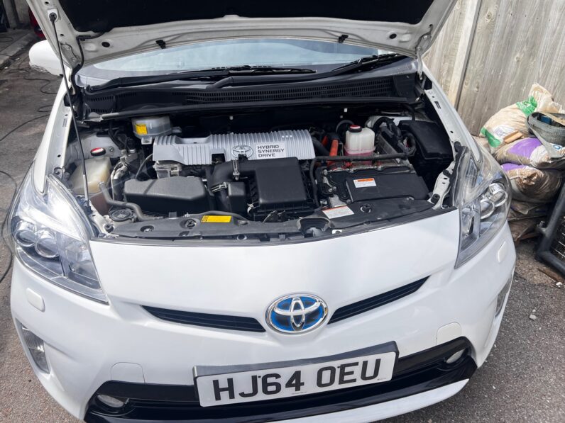 Toyota Prius 1.8 VVT-h T Spirit CVT Euro 5 (s/s) 5dr, HJ64OEU