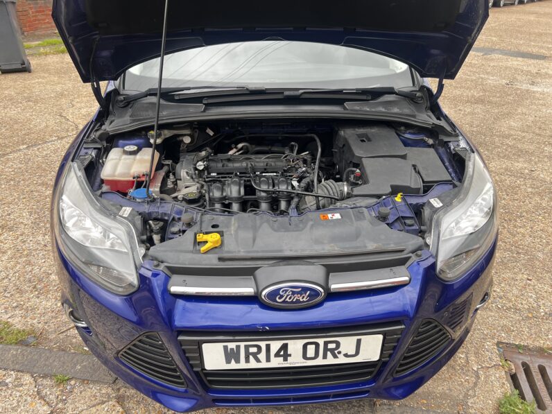 Ford Focus 1.6 Zetec Powershift Euro 5 5dr WR14ORJ