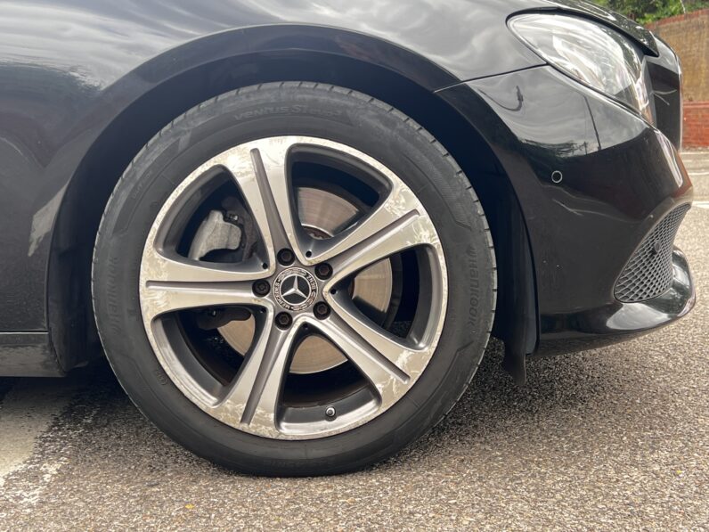 Mercedes-Benz E Class 2.0 E220d SE G-Tronic+ Euro 6 (s/s) 4dr KP67FNU