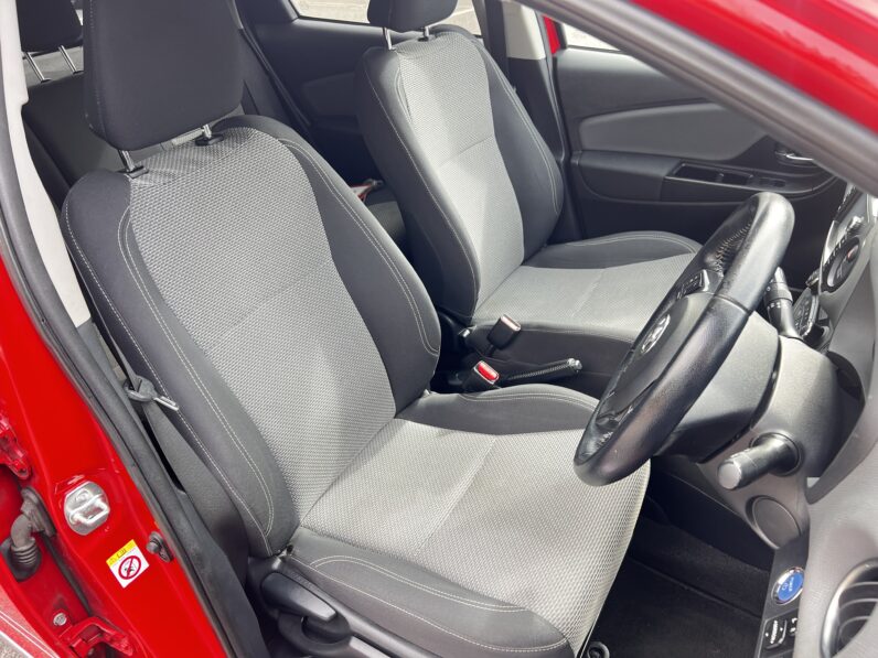 Toyota Yaris 1.5 VVT-h Icon E-CVT Euro 6 5dr, NJ65YSA