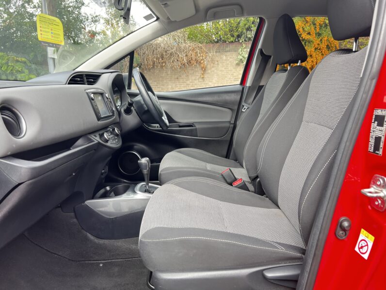Toyota Yaris 1.5 VVT-h Icon E-CVT Euro 6 5dr, NJ65YSA