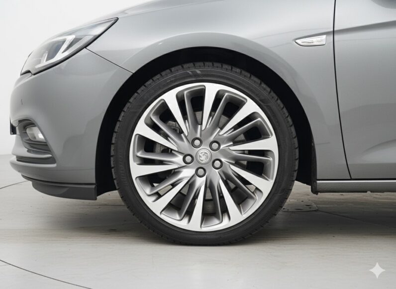 Vauxhall Astra 1.6 CDTi BlueInjection Griffin Euro 6 (s/s) 5dr, EX69HVP