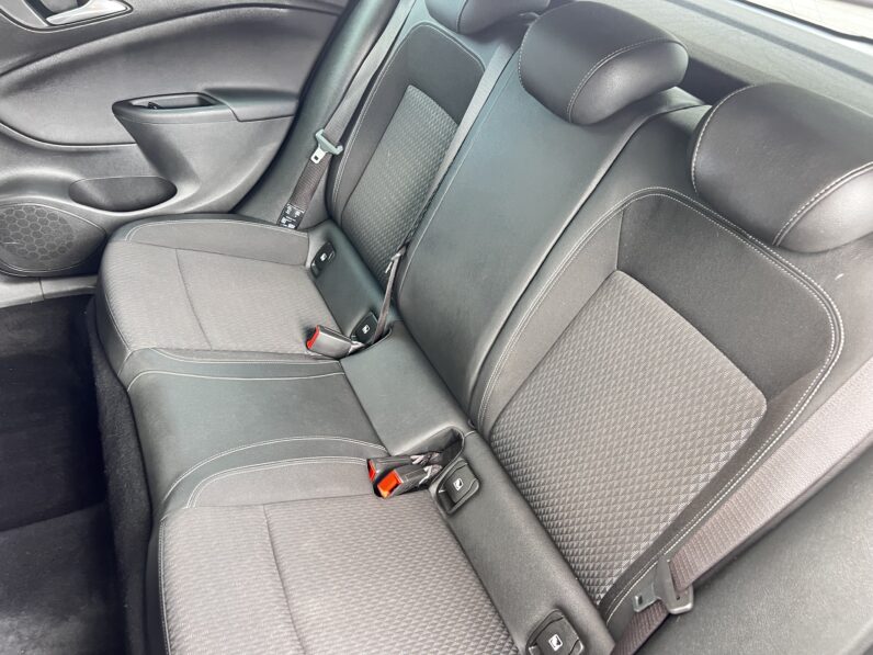 Vauxhall Astra 1.6 CDTi BlueInjection Griffin Euro 6 (s/s) 5dr, EX69HVP