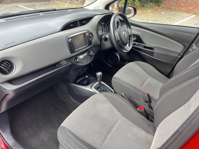Toyota Yaris 1.5 VVT-h Icon E-CVT Euro 6 5dr, NJ65YSA