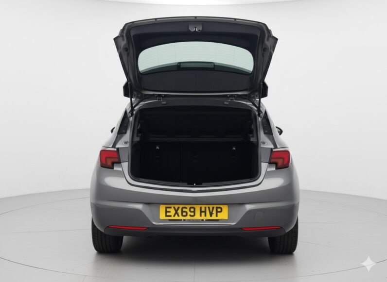 Vauxhall Astra 1.6 CDTi BlueInjection Griffin Euro 6 (s/s) 5dr, EX69HVP