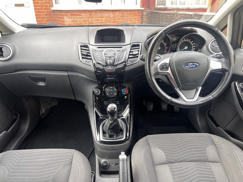 Ford Fiesta 1.25 Zetec Euro 6 5dr, MM15VGR