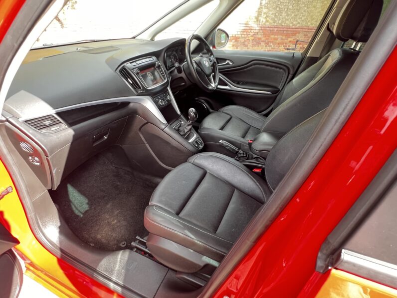 Vauxhall Zafira Tourer 1.4i Turbo SRi Nav Euro 6 5dr AV17TXE