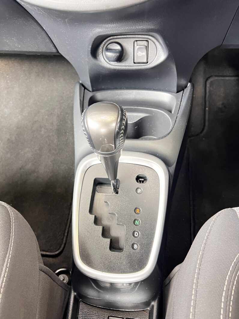 Toyota Yaris 1.5 VVT-h Icon E-CVT Euro 6 5dr, NJ65YSA
