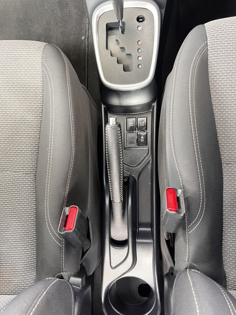 Toyota Yaris 1.5 VVT-h Icon E-CVT Euro 6 5dr, NJ65YSA