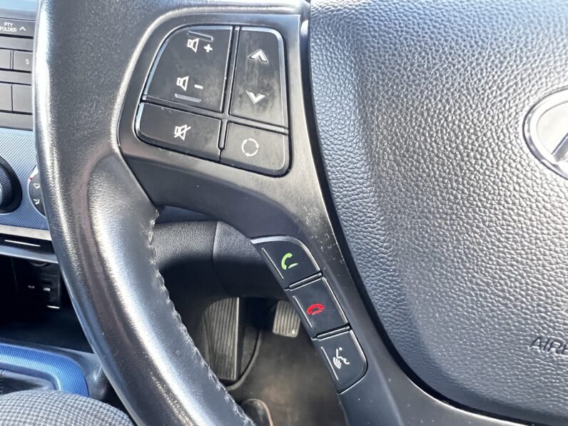 Hyundai i10 1.0 Premium Euro 5 5dr, RE66UGT