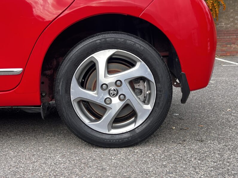 Toyota Yaris 1.5 VVT-h Icon E-CVT Euro 6 5dr, NJ65YSA