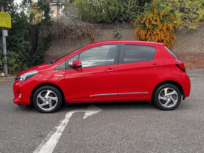 Toyota Yaris 1.5 VVT-h Icon E-CVT Euro 6 5dr, NJ65YSA