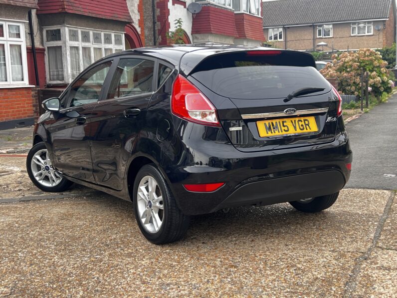 Ford Fiesta 1.25 Zetec Euro 6 5dr, MM15VGR
