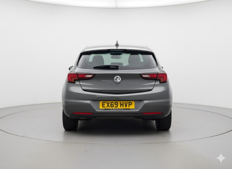 Vauxhall Astra 1.6 CDTi BlueInjection Griffin Euro 6 (s/s) 5dr, EX69HVP
