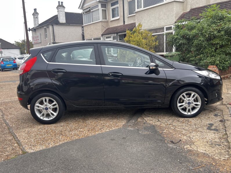 Ford Fiesta 1.25 Zetec Euro 6 5dr, MM15VGR