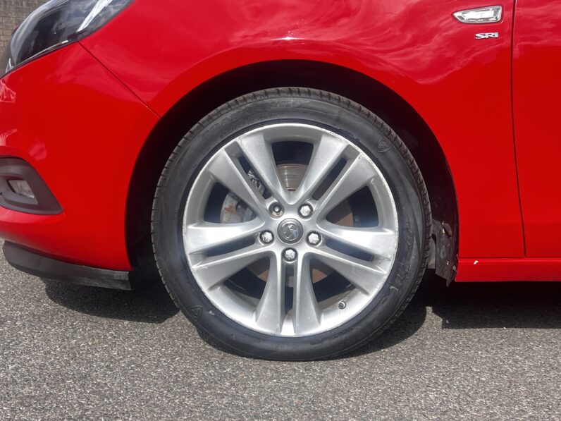 Vauxhall Zafira Tourer 1.4i Turbo SRi Nav Euro 6 5dr AV17TXE